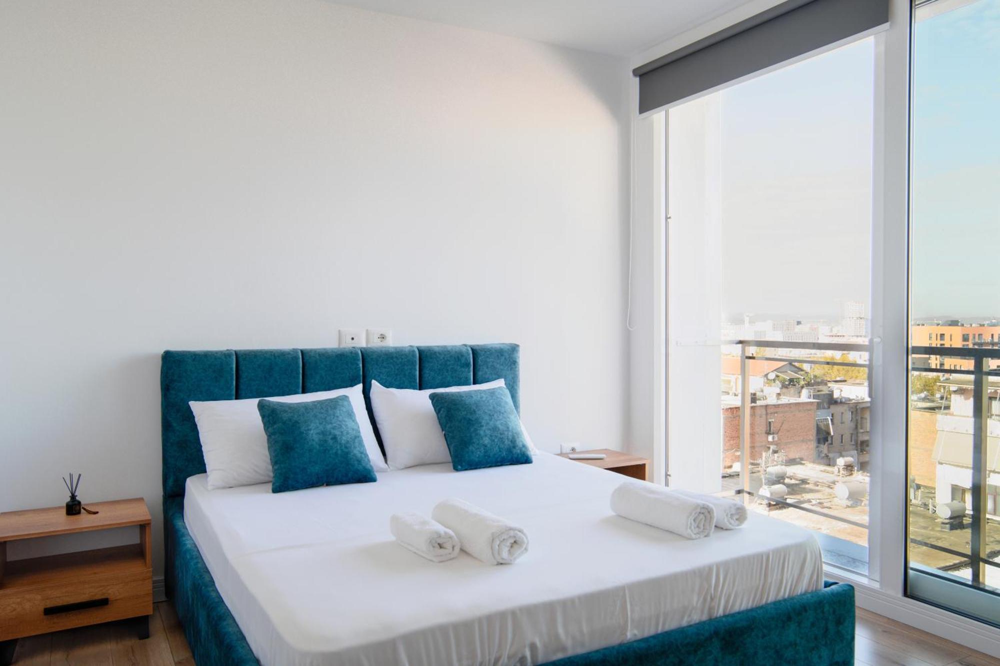 טיראנה Urban Serenity City Skyline View Apartment 1 מראה חיצוני תמונה