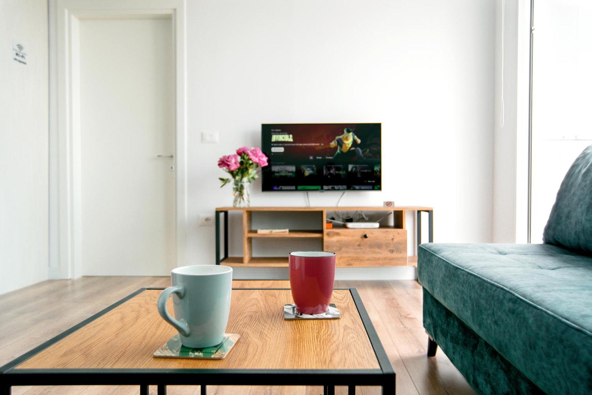 טיראנה Urban Serenity City Skyline View Apartment 1 מראה חיצוני תמונה