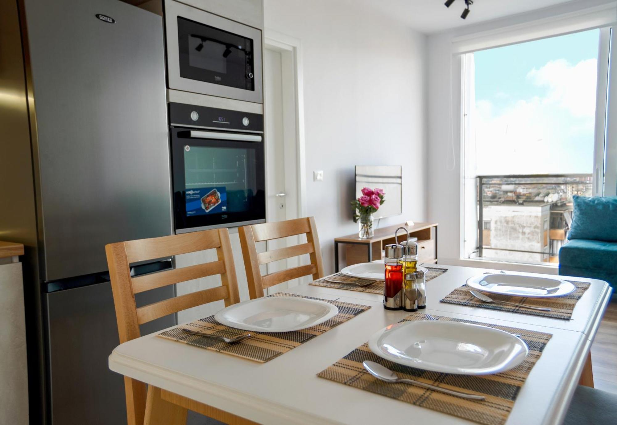טיראנה Urban Serenity City Skyline View Apartment 1 מראה חיצוני תמונה
