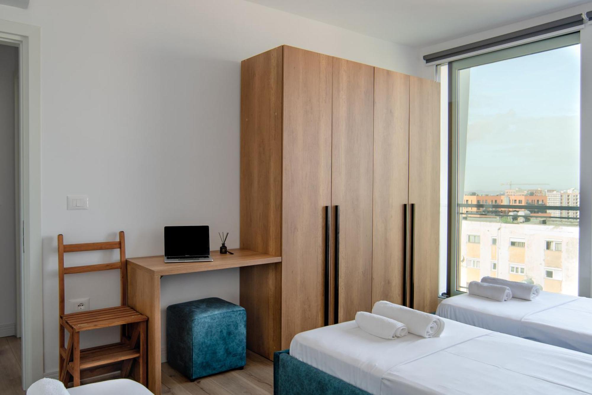טיראנה Urban Serenity City Skyline View Apartment 1 מראה חיצוני תמונה